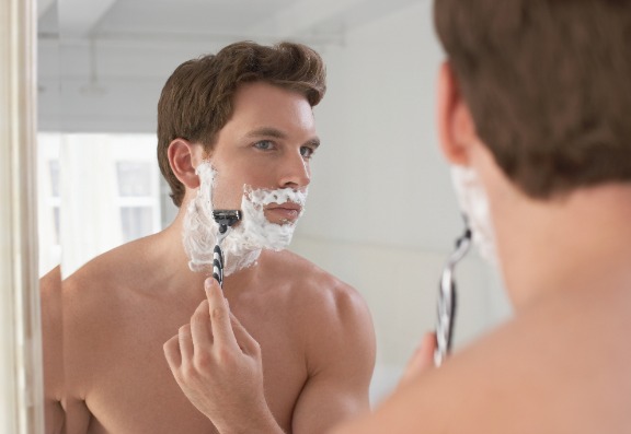 Shaving with acne
