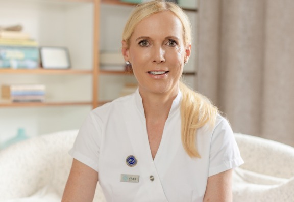 Who is Alison Bladh?