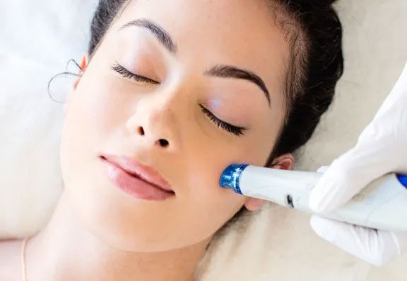 What Does Hydrafacial Involve?