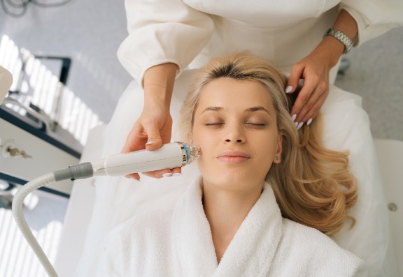 Non-invasive aesthetic treatments