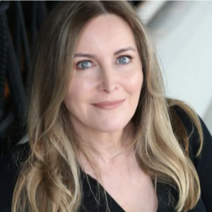 Dr Julia Sevi