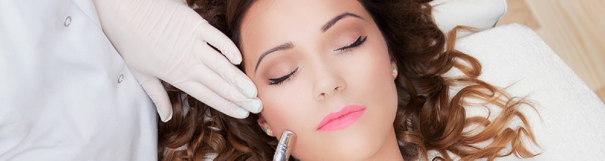 Cosmetic Treatment Images - Badvertsing or Aspirational?