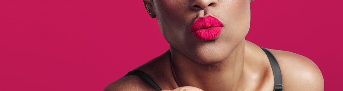 Is a Feather Lip Smoothie the Answer to Round, Full Lips?