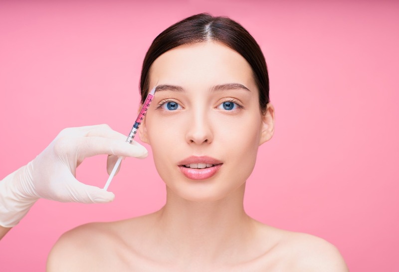 A Comprehensive Guide to Dermal Fillers: Types and Uses