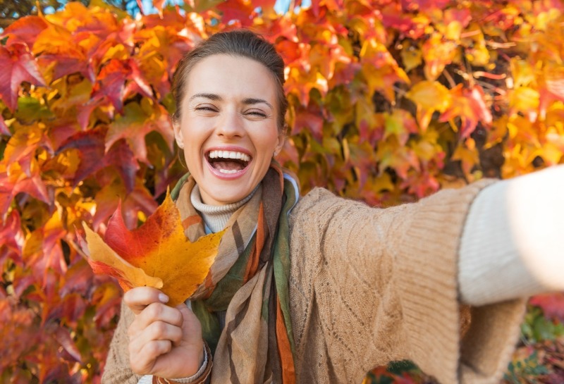 Essential Skincare Tips to Help You Transition Into Autumn
