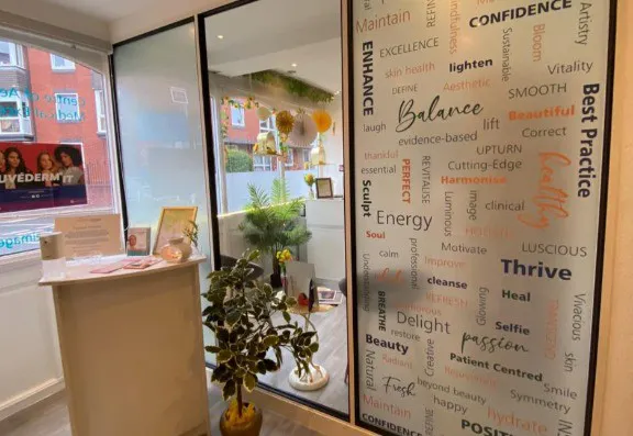 Cheshire Image Clinic Left Banner