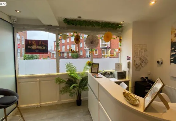 Cheshire Image Clinic Right Banner