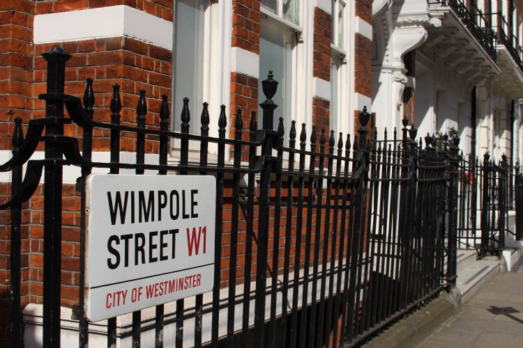 Courthouse Clinics London Banner