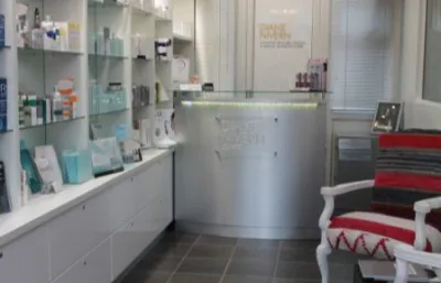 The Diane Nivern Clinic Ltd