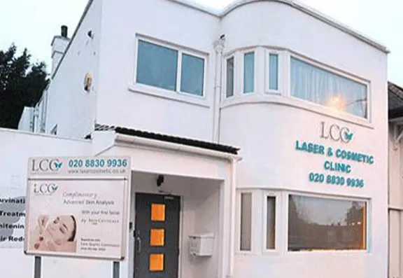 Laser and Cosmetic Clinic Right Banner
