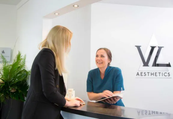 VL Aesthetics Left Banner