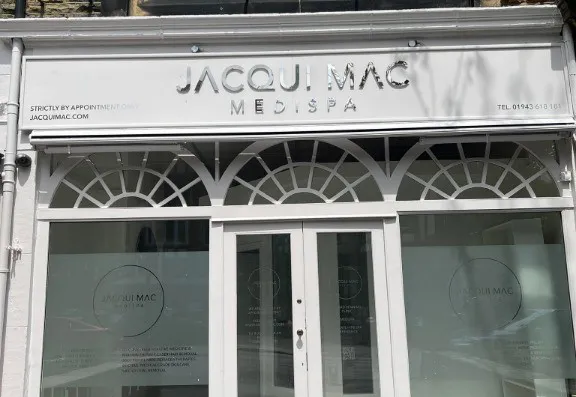 Jacqui Mac Aesthetics Right Banner