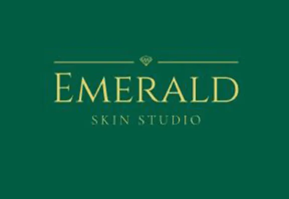 Derna Emerald Skin Studio Middle Banner