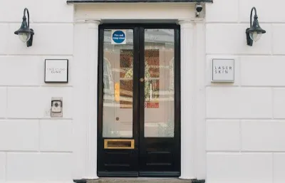 Face studio clinic entrance