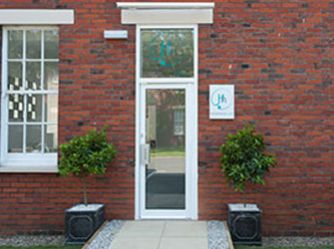 Hunter House Clinic Left Banner