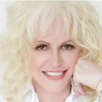Dr Rita Rakus
