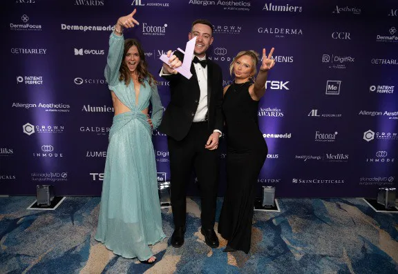 aesthetic award photo