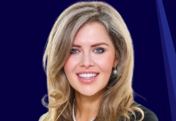 Dr Alexandra Day