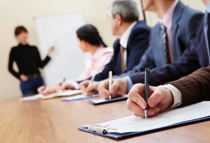 Aesthetic Business Coaches & Mentors; What’s the Difference and Can You Access Them With No Financial Risk?