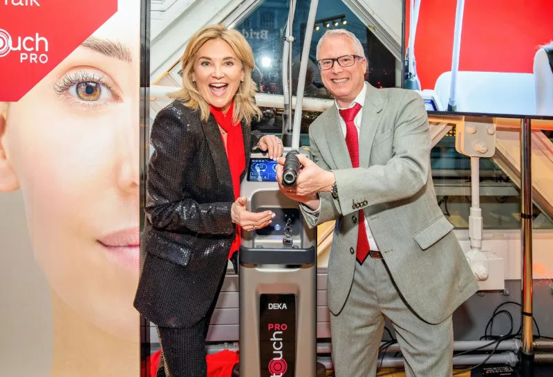 Lynton and DEKA Celebrate the UK Launch of RedTouch PRO at Tower Bridge